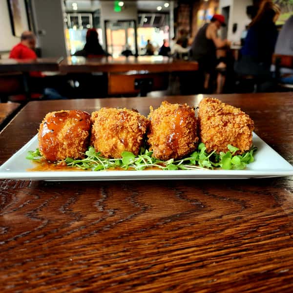 Fried Brie Cubes