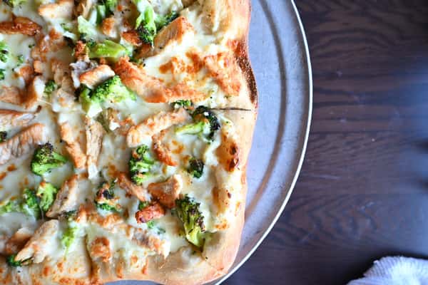 Chicken Broccoli Alfredo Pizza