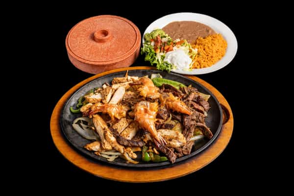 For One Mariachi Parrillada