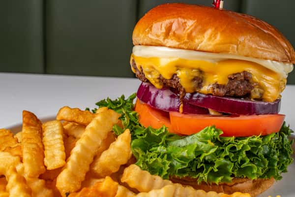 Classic Cheeseburger