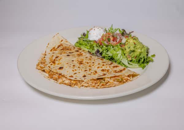 Pollo Desmechado Quesadillas