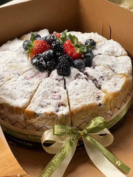 white cake