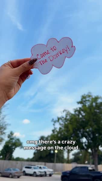 This is your sign⦠watch the whole video to find out! š
#viral #cloud #houstoneats #pasadena #trending