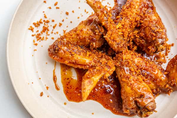 STICKY WINGs