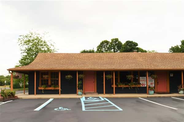 The front of blackbirds grille