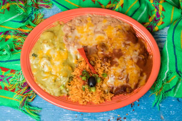 CHILE COMBO PLATE