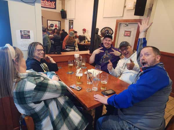 Kosta's Restaurant and Bar