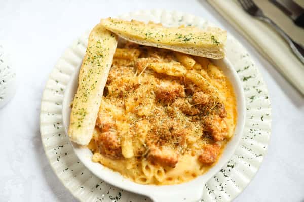 Buffalo Chicken Mac N' Cheese