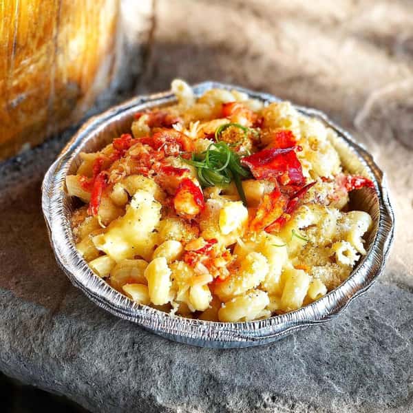 Labor Day Weekend calls for good food, cold drinks and no cooking. Gather the crew and celebrate with us at Claim Jumper! 🍔🍻

Staying in? We've got you covered, too. Enjoy 20% OFF takeout or delivery when you order directly at ClaimJumper.com all Labor Day weekend. Promo Code: LABORDAY26

Dine in or take it home—we'll do the labor. 🙌