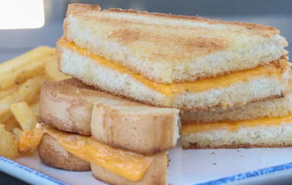 Kids Grilled Cheese & Fries