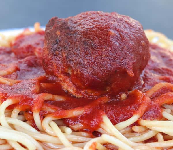 Kids Spaghetti & Meatball