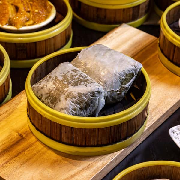 10. 珍珠糯米雞 Sticky Rice in Lotus Wrap
