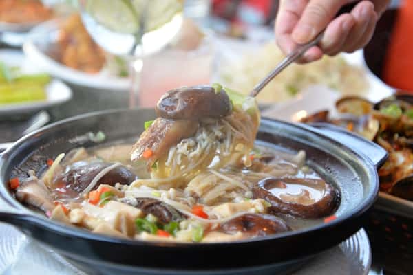 蟹肉雜菇煲 Crab Meat & Mushroom Pot