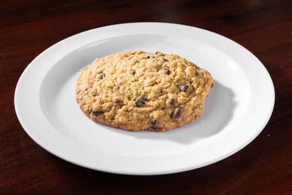 Oatmeal Chocolate Chip Walnut Cookie