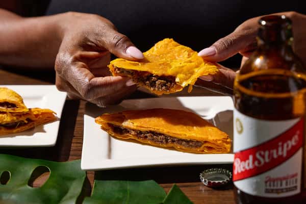 Cheers to International Beer Day! 🥂 Join us at 14 Parish for the perfect pairing: a refreshing Red Stripe and a savory patty. Let’s savor good times together! 🍻
#BeerLovers #14Parish