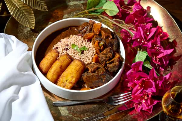 Oxtails and Rice in Chicago