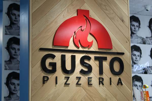 GUSTO SIGN