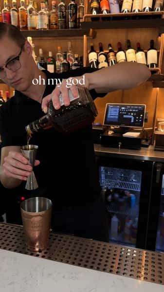 When the bartender starts shaking things up, you know something good is coming šø