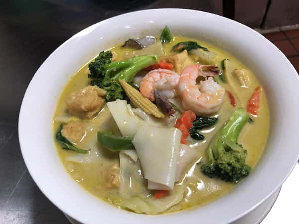 Noodles Green Curry