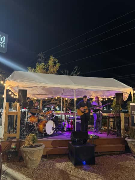 NEW STAGE