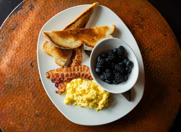 EGGS AND TOAST