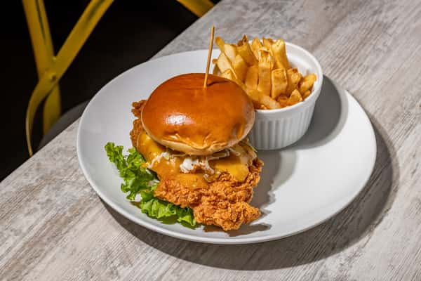 Southern Style Chicken Sandwich (Served with Fries)