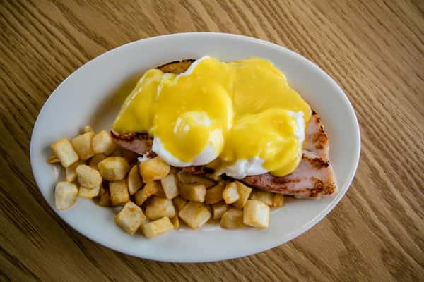 TRADITIONAL EGGS BENNY