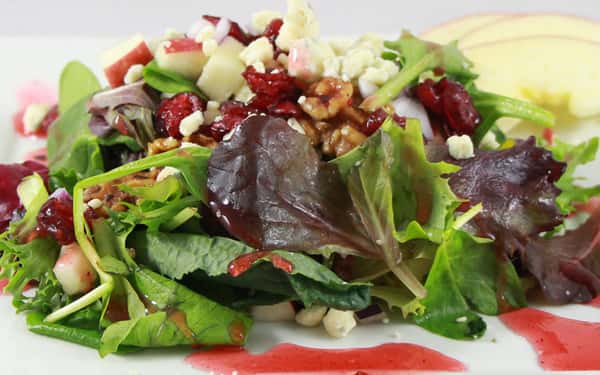 RASPERRY WALNUT SALAD