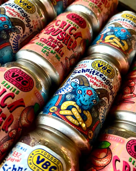 🚨CAN DROP🚨 Super duper fresh cans of a returning classic + new Crick Crisher have landed at the compound…come get you some ✌️
🥨SCHNITZENGIGGLE🥨 - Oktoberfest Lager 
🍑 CRICK CRUSHER: PEACH CREAM 🍑 - Peach Cream Ale