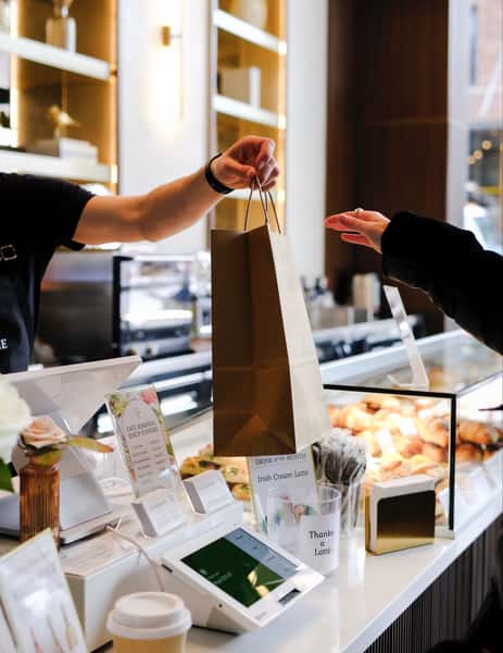 Your Crèmerie favorites, all packed up and ready for you!
No matter where you are, River North or Fulton Market , we’ve got your order ready for pick-up! 💛
.
.
.
#CaféCrèmerie #RiverNorth #FultonMarket #TheSweetLife #WomanOwned