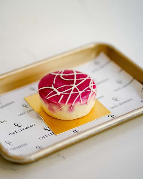 Mini Raspberry Cake is sweet, delicate, and packed with that irresistible raspberry flavor.
The perfect little treat to pair with your coffee… or to keep all to yourself.
Find yours at Café Crèmerie. 💛
.
.
.
#CaféCrèmerie #RiverNorth #FultonMarket #TheSweetLife #WomanOwned