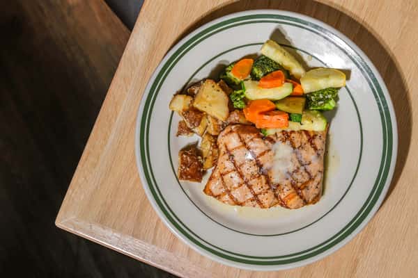 Grilled Filet of Salmon