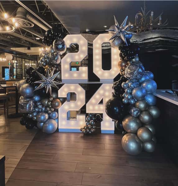 NYE Balloons