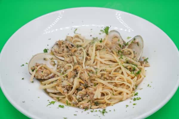 Linguini with Clam Sauce