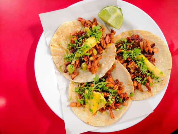 plate of tacos.