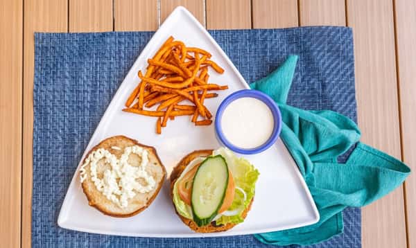 QUINOA CHICKPEA BURGER