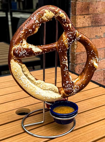PUB PRETZEL