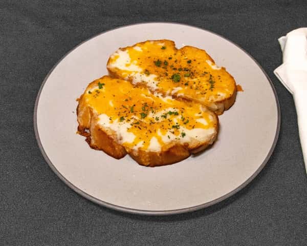 CHEESY GARLIC BREAD