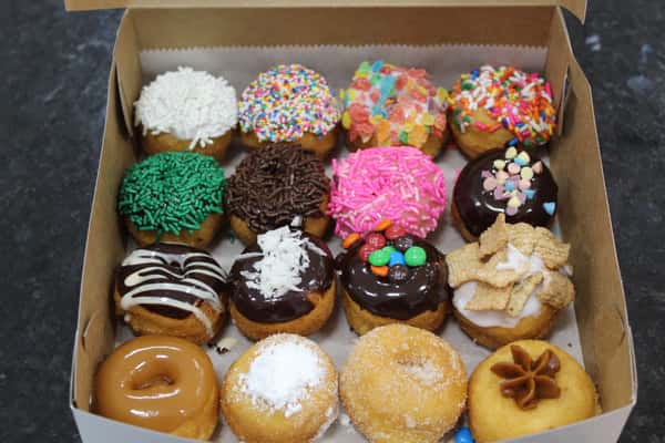 16 Mini Donuts