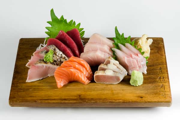 Sashimi Deluxe Platter
