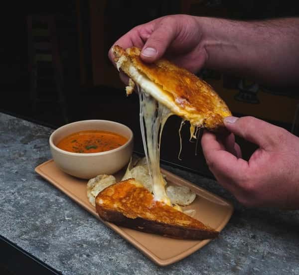 best grilled cheese in cincinnati lost and found otr