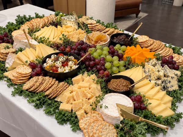 Cheese and Grapes Spread