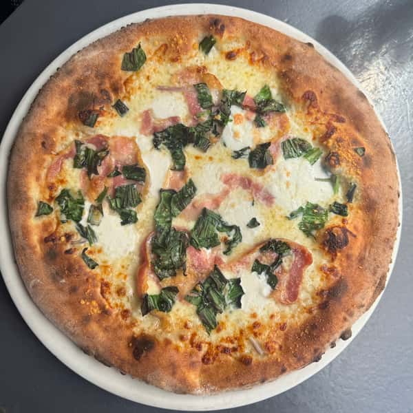 Foraged Spring Ramp Pizza
