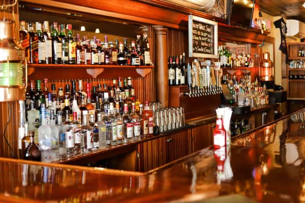 bar
