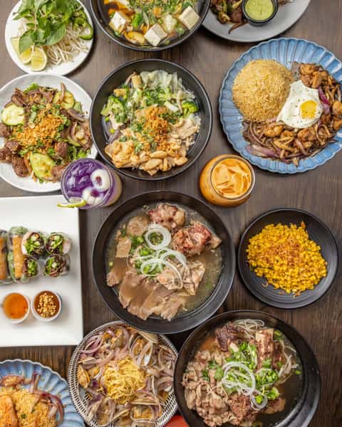 Soak up the season with your Pho A'mie favorites. ☀️🥢
From comforting pho and fresh spring rolls to rice plates, noodles, and refreshing drinks, there's something for every craving.
Order online and enjoy Vietnamese favorites wherever you are. 🍜🧋