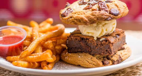 Lucky's Burgers and Brew