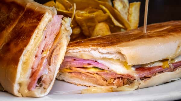 Sandwich "Especial" Cubano