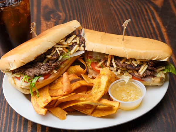 Sandwich de Palomilla Cubana / Cuban Palomilla Steak Sandwich
