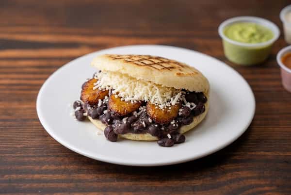 Arepa "305" / Miami Style Arepa