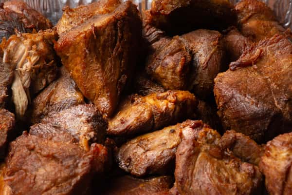 Masas de Puerco Fritas / Fried Pork Chunks.